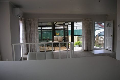 Photo of property in 2/123 Prince Regent Drive, Half Moon Bay, Auckland, 2012
