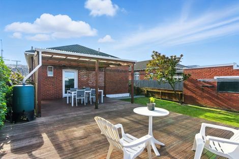 Photo of property in 253 Macandrew Road, Forbury, Dunedin, 9012