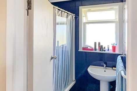 Photo of property in 33 Lister Crescent, Maraenui, Napier, 4110