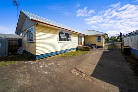 Photo of property in 58 Egmont Street, Hawera, 4610