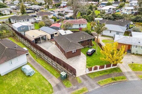 Photo of property in 47 Chadwick Crescent, Mangere East, Auckland, 2024
