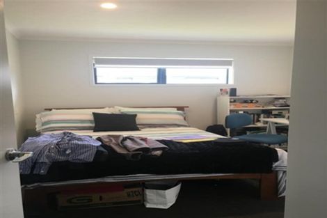 Photo of property in 4 Mooring Close, Whitby, Porirua, 5024