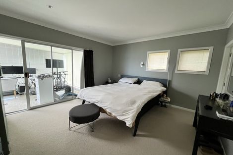 Photo of property in 18 Rama Crescent, Khandallah, Wellington, 6035