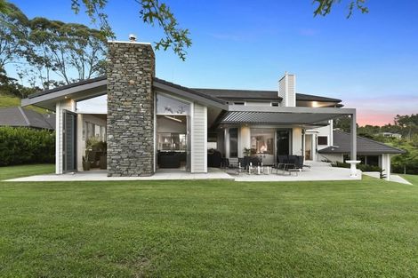 Photo of property in 100 Hobson Road, Lucas Heights, Auckland, 0632