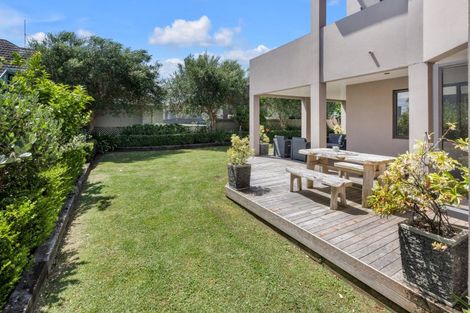 Photo of property in 27a The Parade, Bucklands Beach, Auckland, 2012