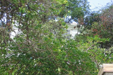 Photo of property in 10 Elphinstone Avenue, Strathmore Park, Wellington, 6022