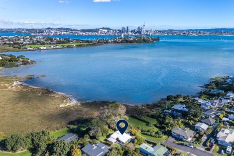 Photo of property in 20 Birkley Road, Bayswater, Auckland, 0622