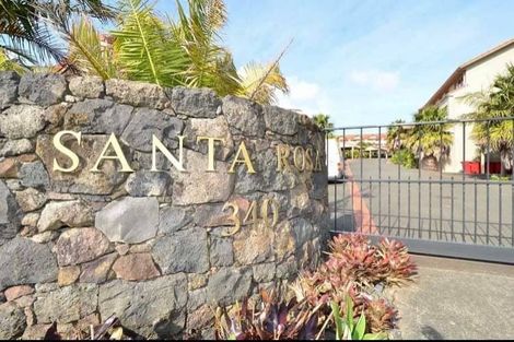Photo of property in Santa Rosa, 3/340 Gulf Harbour Drive, Gulf Harbour, Whangaparaoa, 0930