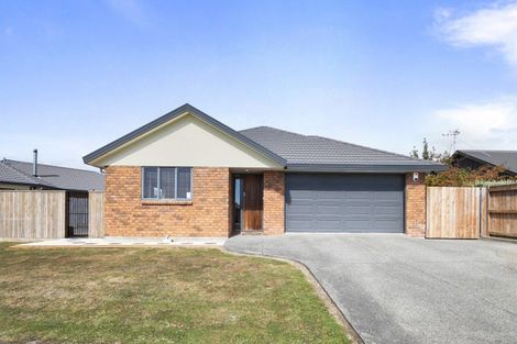 Photo of property in 42 Peter Hall Drive, Kelvin Grove, Palmerston North, 4414