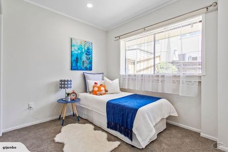 Photo of property in 2/28 Salisbury Road, Birkdale, Auckland, 0626