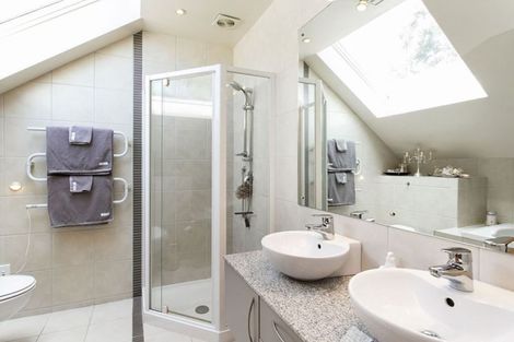 Photo of property in 92 Grants Road, Papanui, Christchurch, 8052