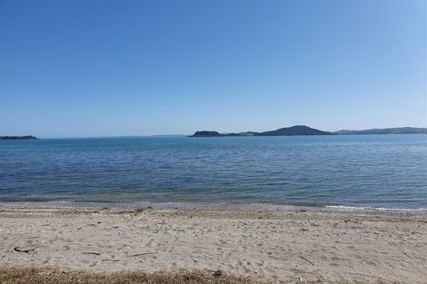 Photo of property in 64 Mataikokako Loop, Kawakawa Bay, 2585