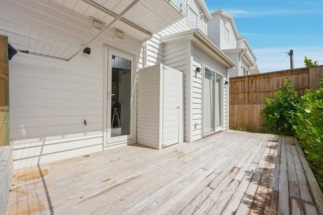 Photo of property in 6c Law Street, Torbay, Auckland, 0630