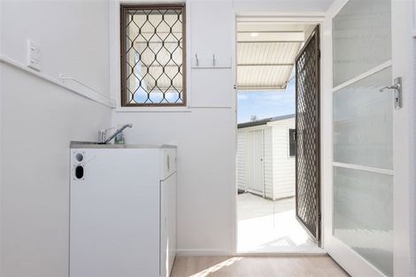 Photo of property in 4 Lyren Place, Half Moon Bay, Auckland, 2012