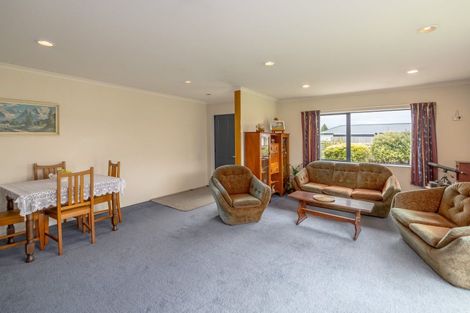 Photo of property in 43 Solway Crescent, Solway, Masterton, 5810