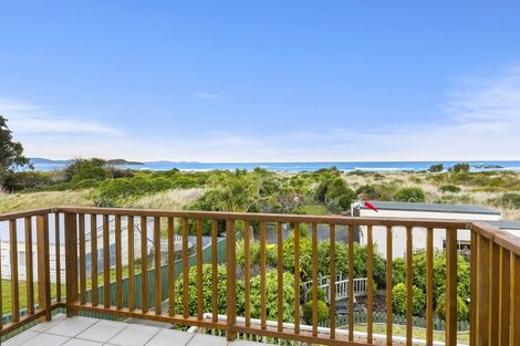 Photo of property in 17 Palmer Place, Taieri Beach, Taieri Mouth, 9091