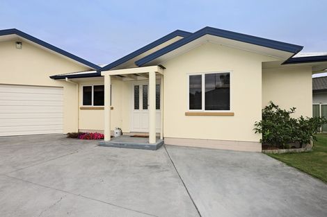 Photo of property in 17 Chelsea Drive, Taradale, Napier, 4112