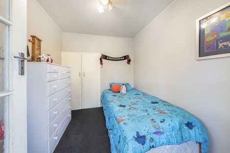 Photo of property in 92 Main North Road, Woodend, 7610