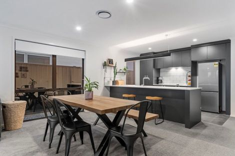 Photo of property in 20 Empire Crescent, Papamoa, 3118