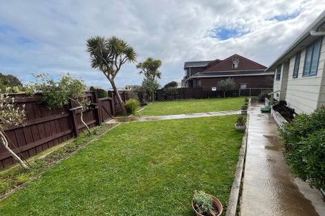 Photo of property in 6 Doncaster Terrace, Ascot Park, Porirua, 5024