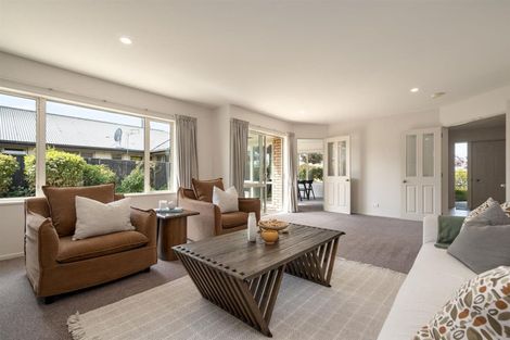 Photo of property in 6 Ross Place, Northwood, Christchurch, 8051