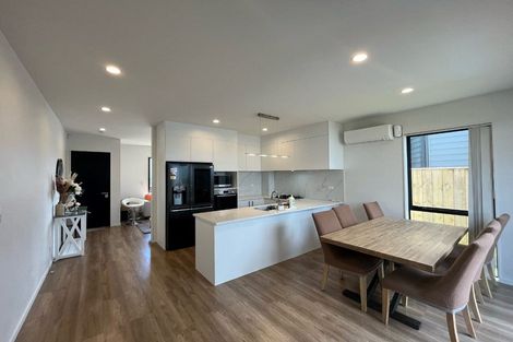 Photo of property in 4 Tumu Road, Papakura, 2110