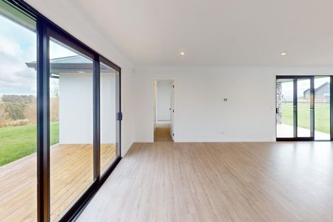Photo of property in 132 Kingsdale Park Drive, Aokautere, Palmerston North, 4471