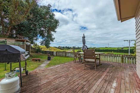Photo of property in 211 Stanway Road, Halcombe, Feilding, 4779