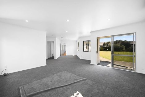 Photo of property in 48 Spinnaker Drive, Flagstaff, Hamilton, 3210