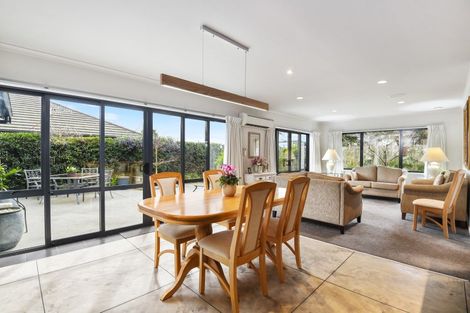 Photo of property in 23 Stonebridge Park Drive, Holdens Bay, Rotorua, 3010