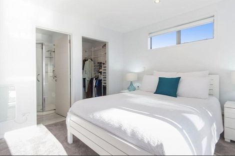 Photo of property in 22 Raptor Way, Welcome Bay, Tauranga, 3175