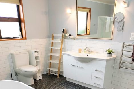 Photo of property in 46 Chapman Road, Earnscleugh, Alexandra, 9391