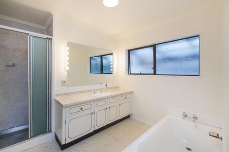 Photo of property in 11 Moyne Avenue, Milson, Palmerston North, 4414