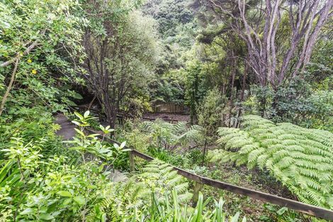 Photo of property in 15 Woolwich Close, Whitby, Porirua, 5024