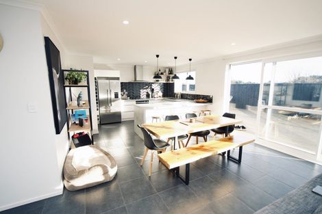 Photo of property in 27 George Street, Bulls, 4818