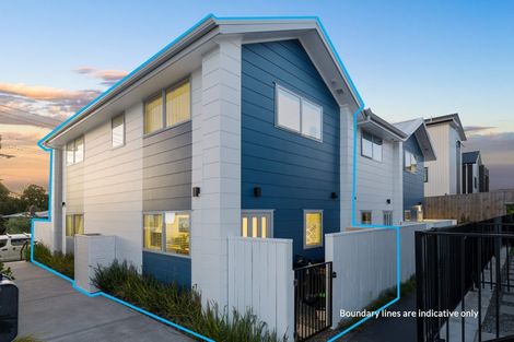 Photo of property in 3/21 Titoki Street, Te Atatu Peninsula, Auckland, 0610