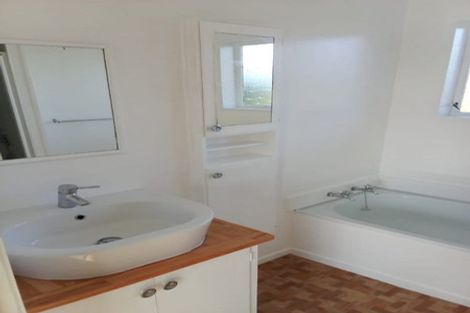 Photo of property in 12 Mountainview Terrace, Otaki Beach, Otaki, 5512