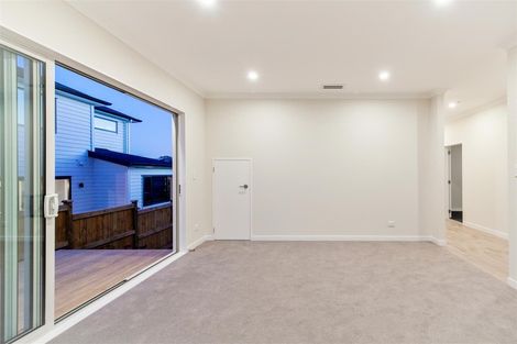 Photo of property in 175 Godfrey Drive, Orewa, 0931
