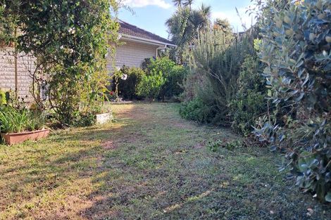 Photo of property in 1/7 Dalkeith Place, Opaheke, Papakura, 2113