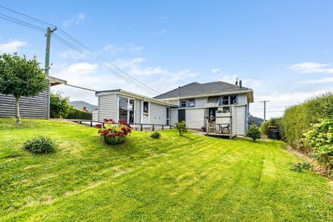 Photo of property in 10 District Road, Roseneath, Port Chalmers, 9023