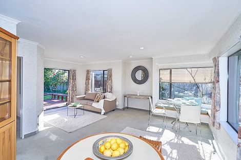 Photo of property in 1 Hyatt Grove, Greenmeadows, Napier, 4112