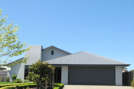 Photo of property in 22 Riverwood Boulevard, Redwood, Christchurch, 8051