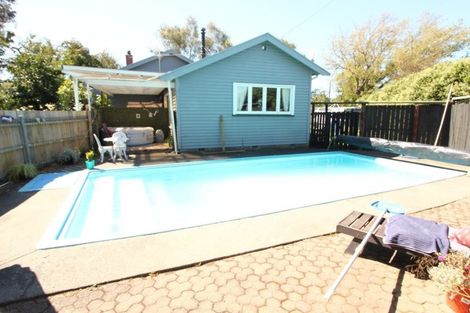 Photo of property in 28 Sarsfield Street, Southbridge, 7602