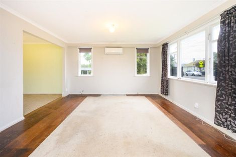 Photo of property in 32 Follett Street, Marton, 4710