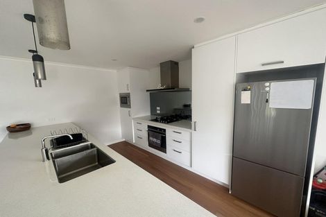 Photo of property in 34 Te Kaeaea Crescent, Wallaceville, Upper Hutt, 5018