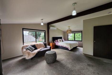 Photo of property in 12 The Glade South, Pukekohe, 2120
