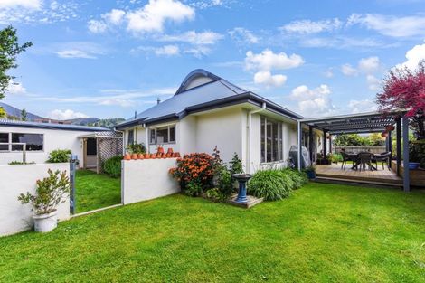 Photo of property in 13 Captains Close, Waikawa, Picton, 7220