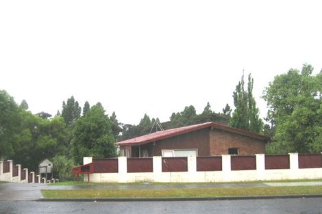 Photo of property in 90 Chelsea View Drive, Chatswood, Auckland, 0626