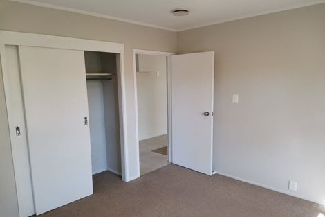 Photo of property in 2/5 Keldale Place, Forrest Hill, Auckland, 0620