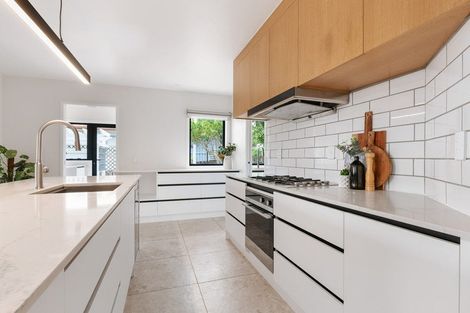 Photo of property in 1 Coppelia Avenue, Omokoroa, 3114